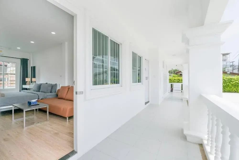 Charming Studio Suite - Private Washer - photo 2