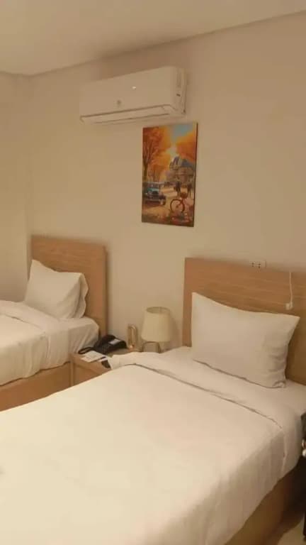 Transit 64 Hotel - photo 17