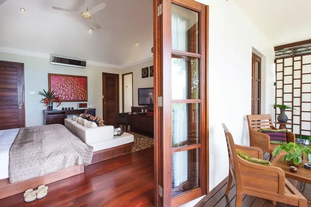 The Hideaway Suites Boutique Guesthouse - photo 21
