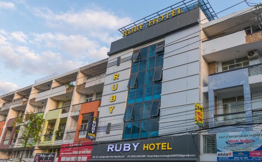 Ruby Hotel By OYO Rooms - photo 10