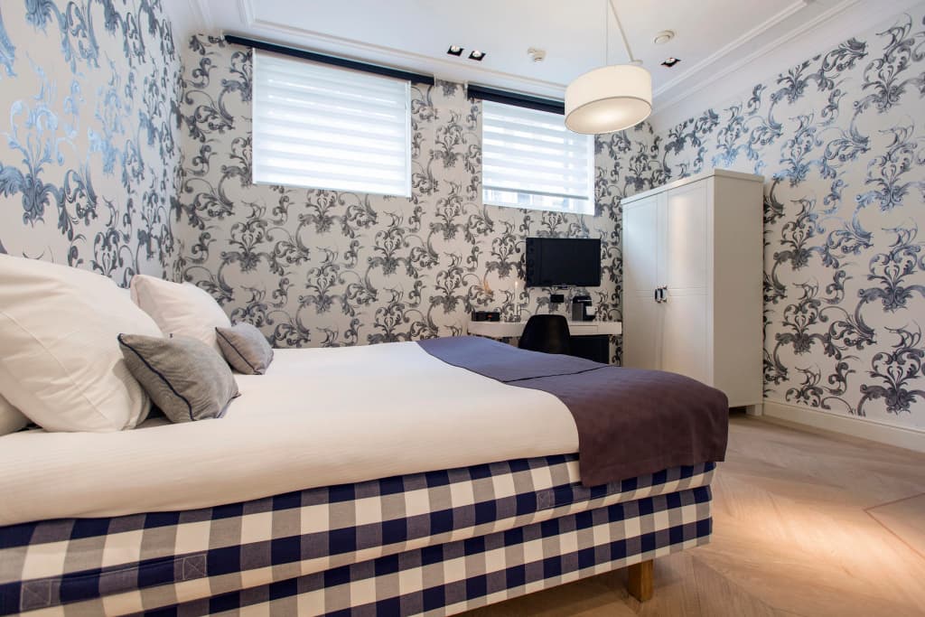 The Amsterdam Canal Hotel - photo 24