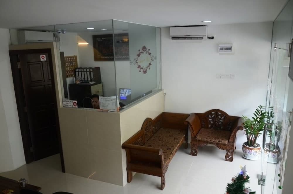 Aura Hotel - photo 2