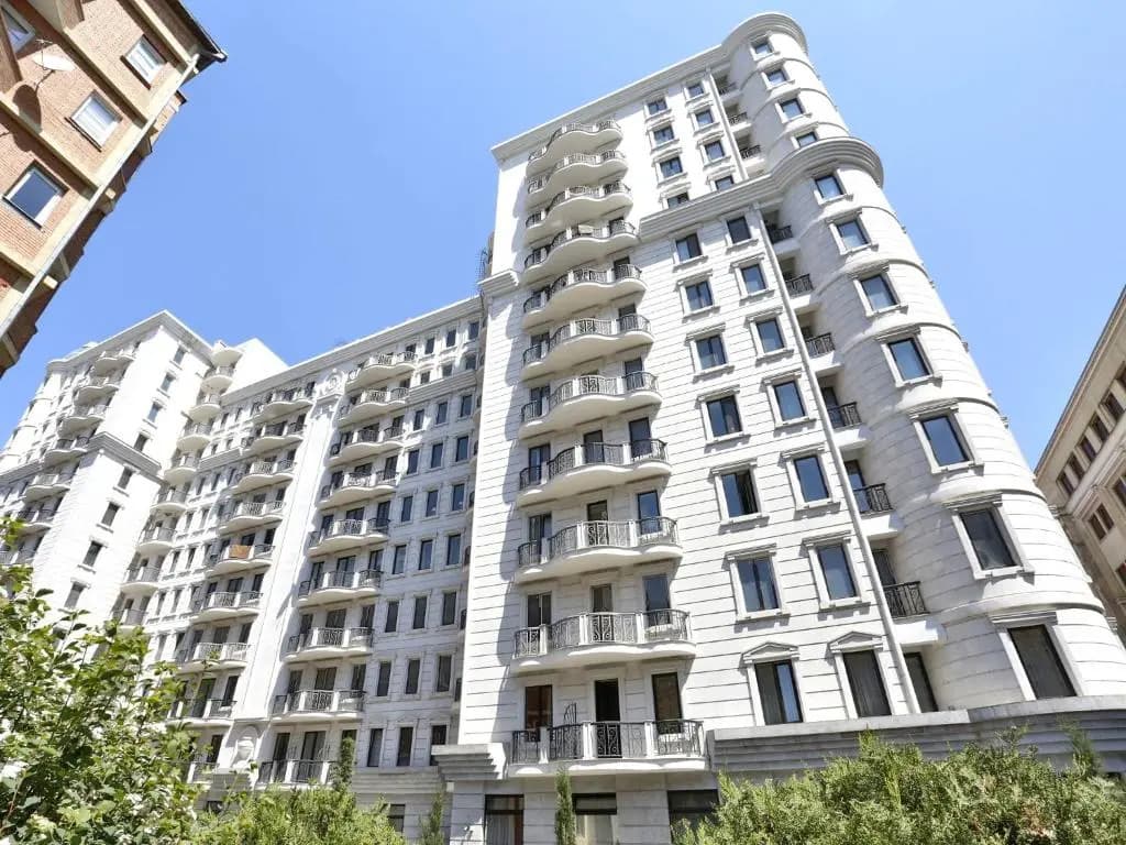 Premium 2 Bedroom Apartment - photo 1