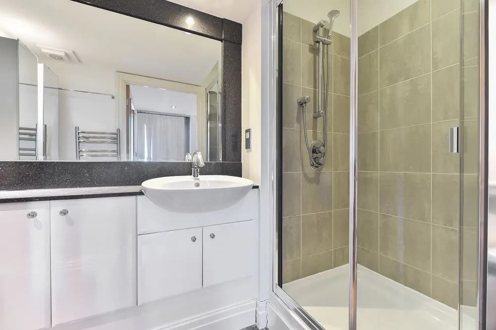 Westminster Superior Apartments - photo 8