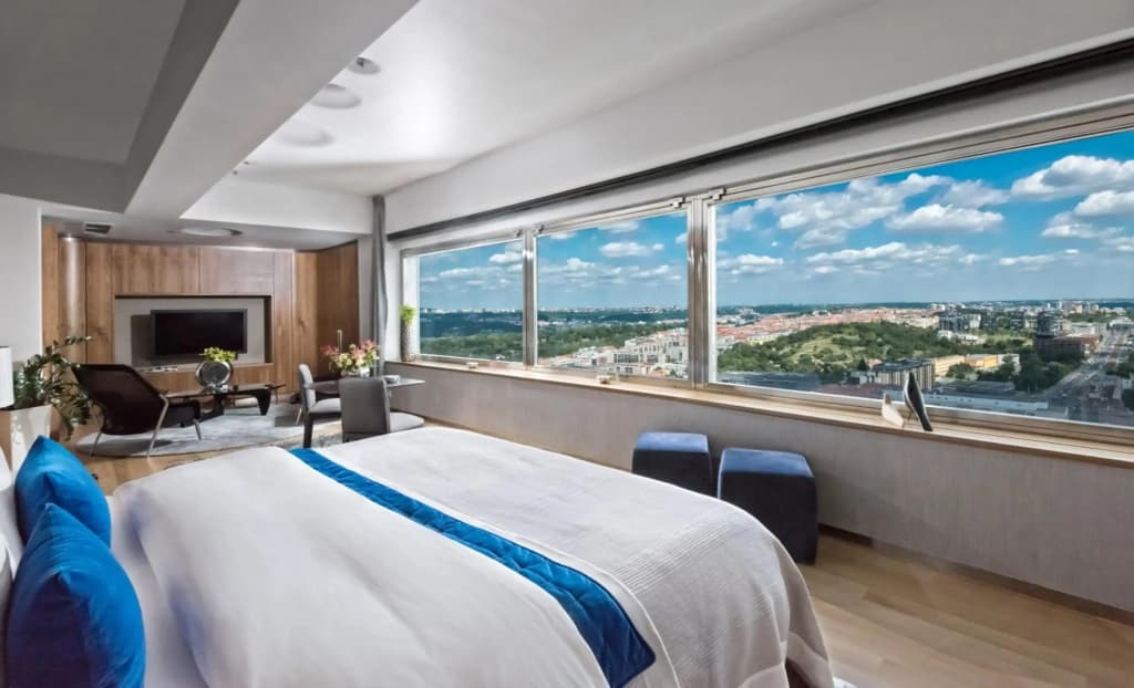 Sky Suite Hotel - photo 11