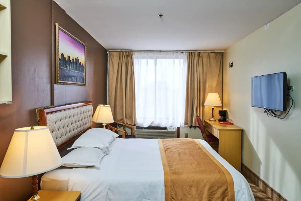 Flushing Hotel - photo 4