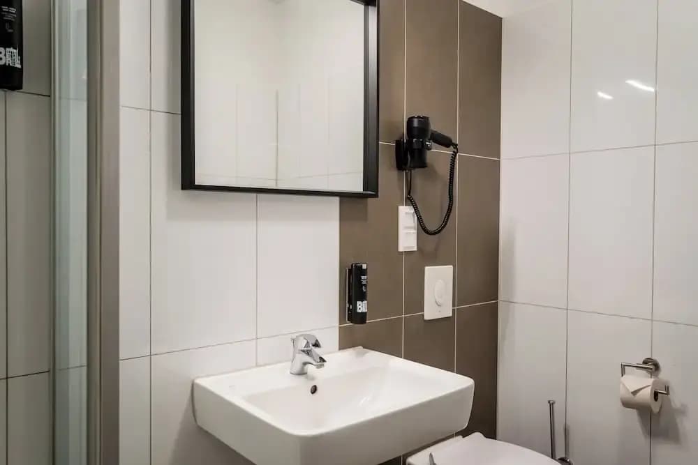 Apartmenthaus Berlin Neukölln - photo 8