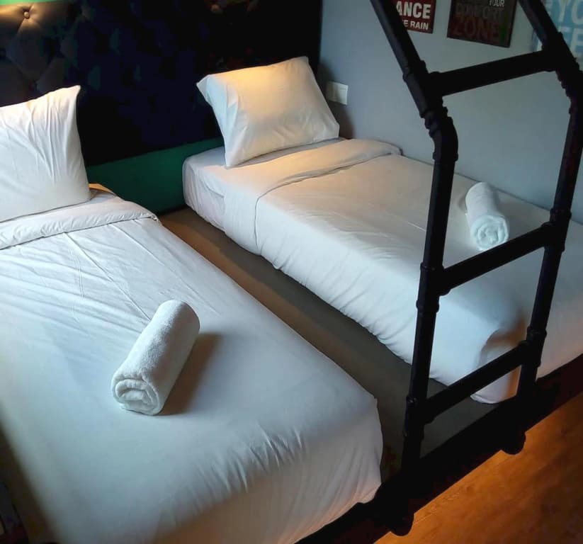 Tube Hotel Melaka - photo 2