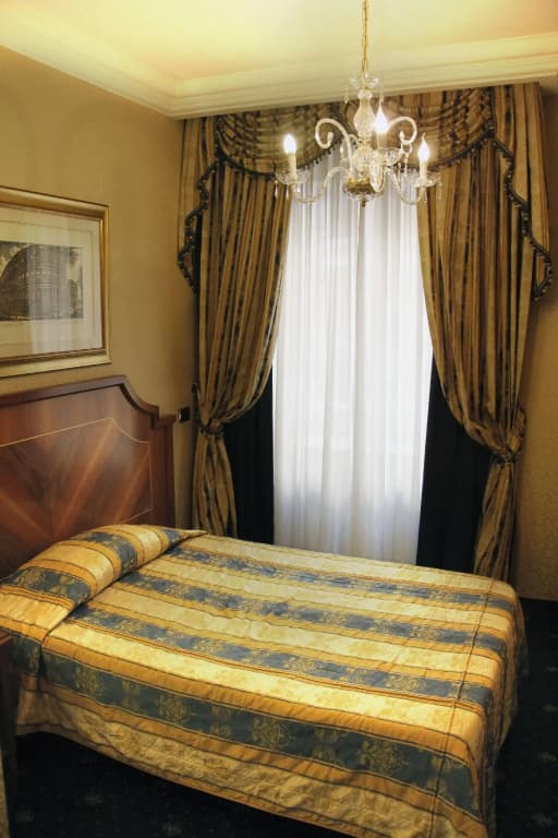Hotel Catone - photo 15