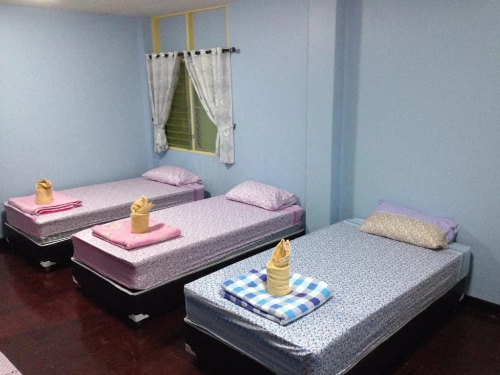 Nalin Guesthouse - photo 4