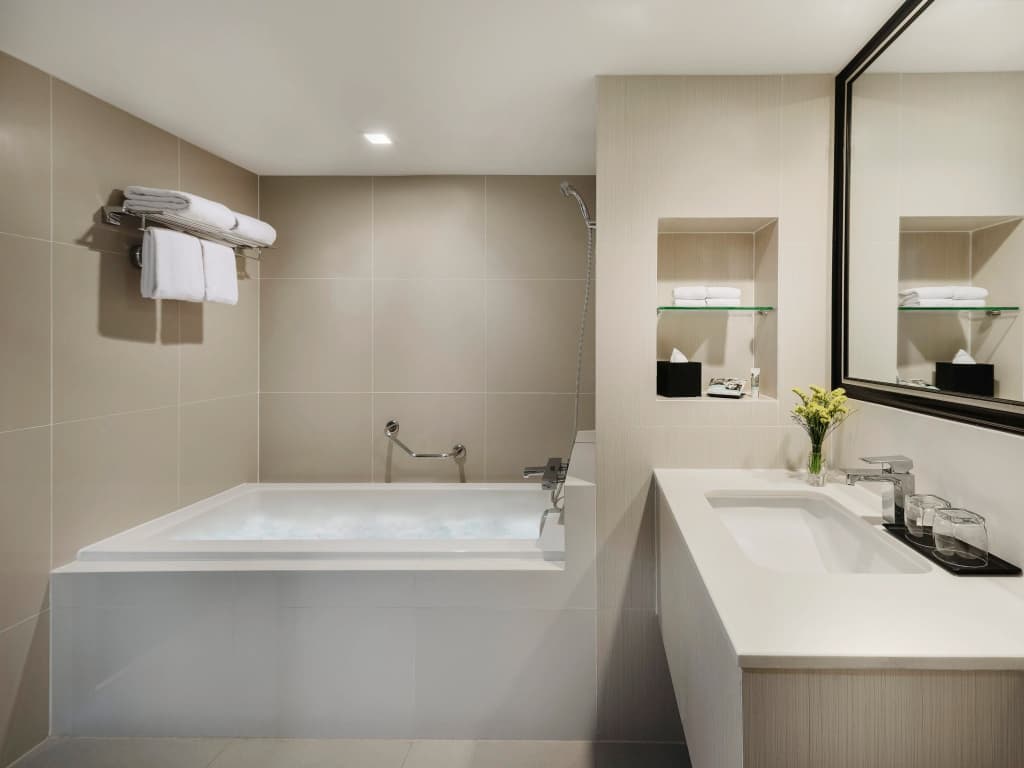 Mercure Bangkok Sukhumvit 11 - photo 17