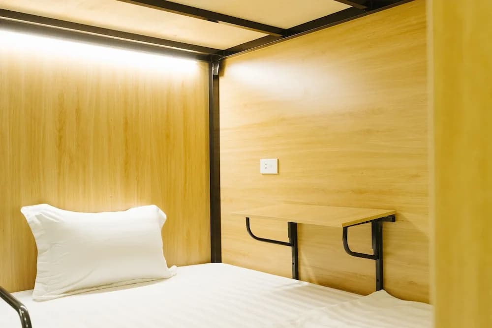 The Eighty8 Hanoi Hostel - photo 9