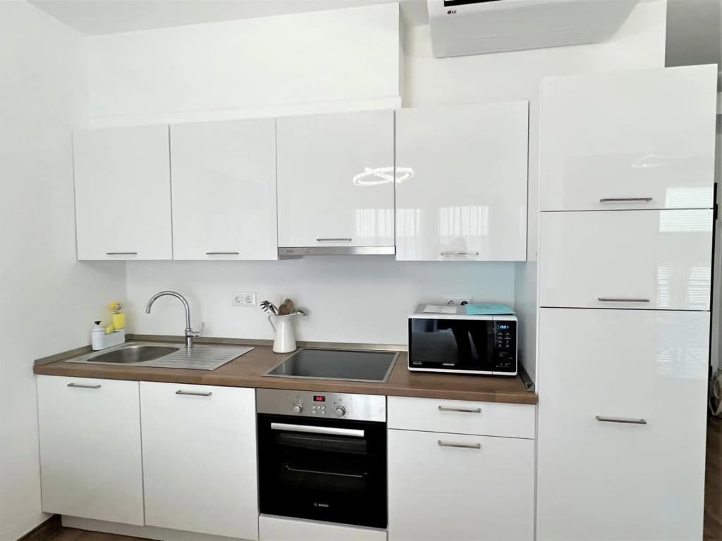 Luxury 5 Star Studio in the City Center with Pool - photo 18