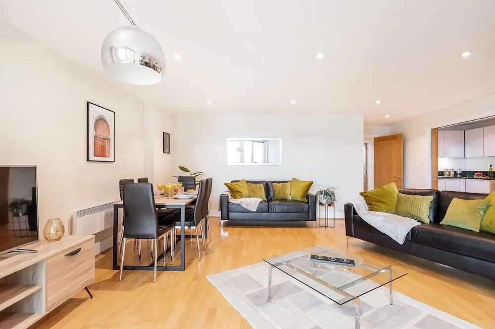 Vauxhall Riverside Private Apartments - photo 4