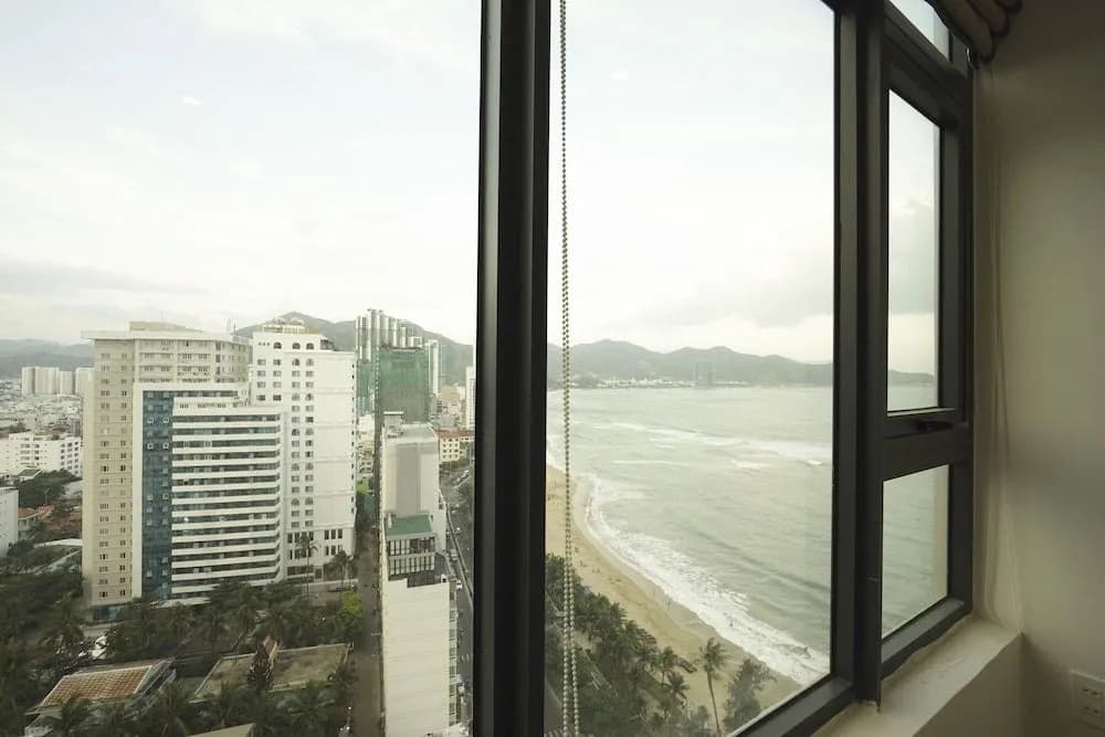 Trangs Beachfront Apartment Nha Trang - photo 7