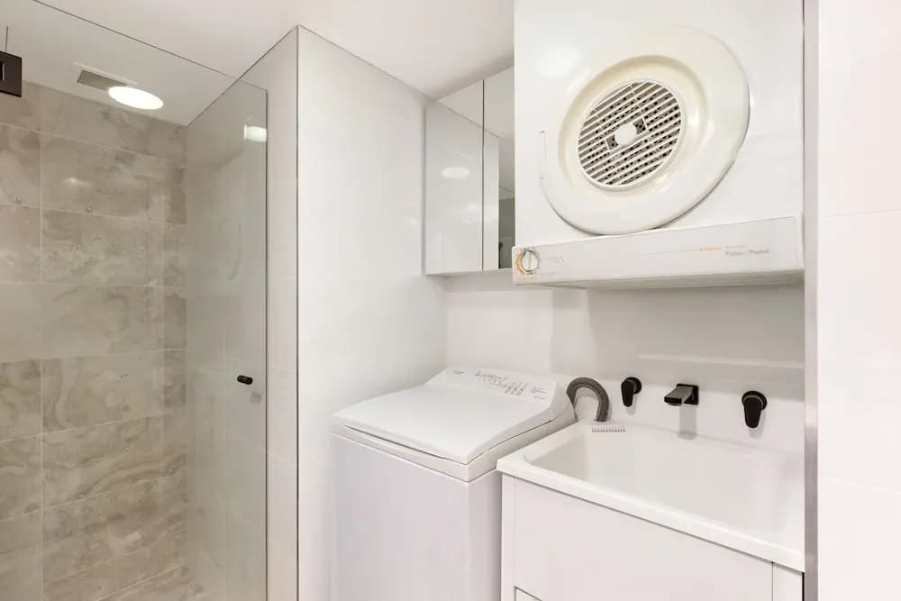 Sydney CBD Studio Apartment 1704 KNT - photo 6