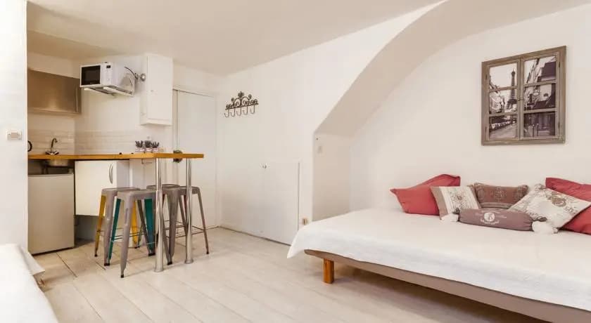 Moulin Rouge-Montmartre Flat - photo 1