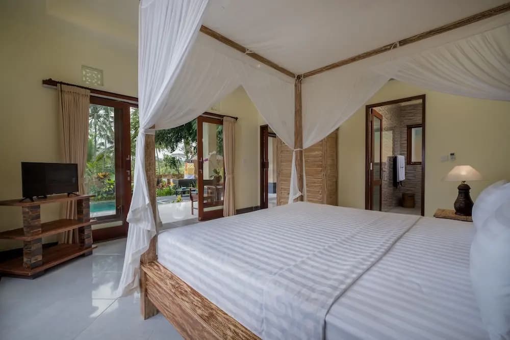 Puri Astina Villa - photo 4