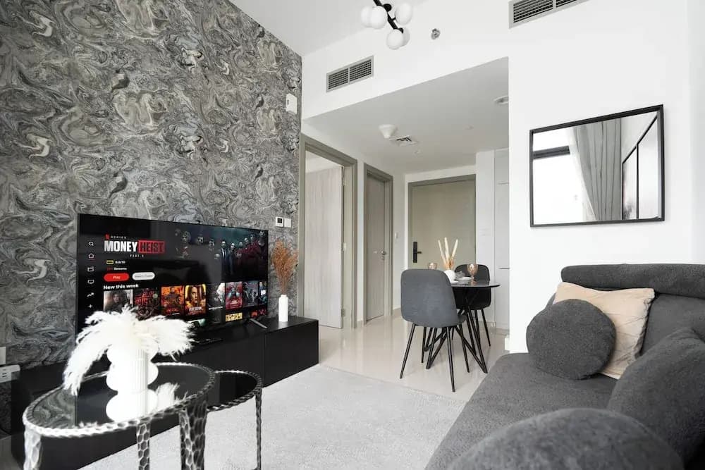 KeyRock - Modern 1BR in Zada with Pool - photo 11