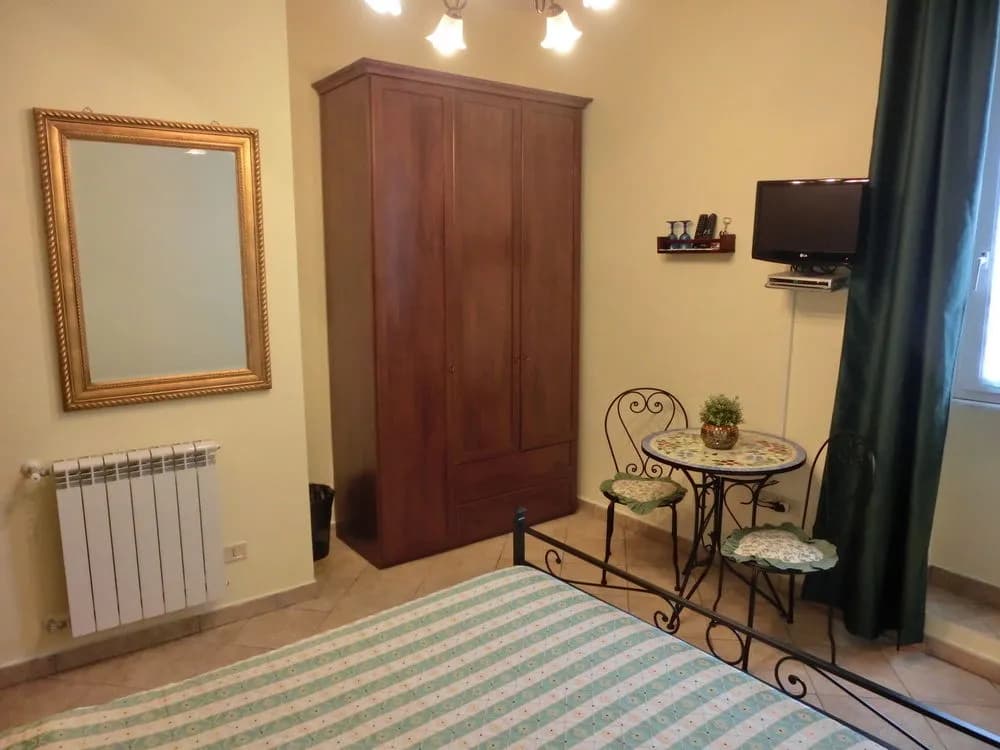 Charming flat near Colosseum - photo 6