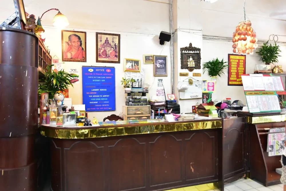 Prasuri Guest House - photo 18