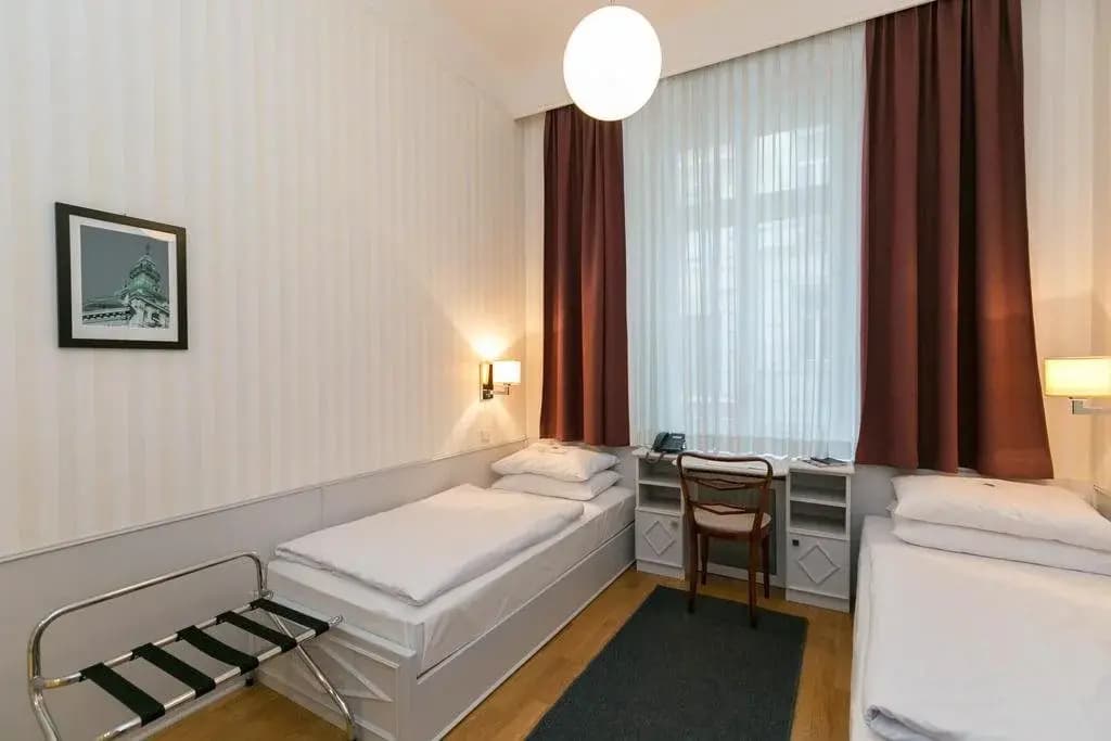 Hotel Kärntnerhof - photo 16
