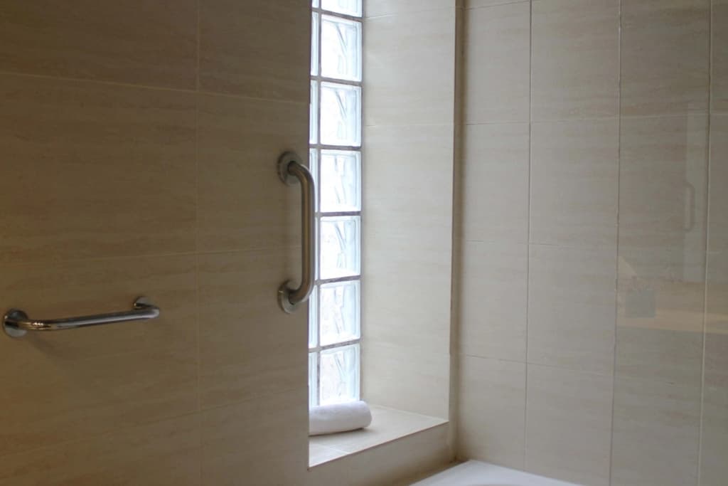 Pol & Grace Hotel - photo 11