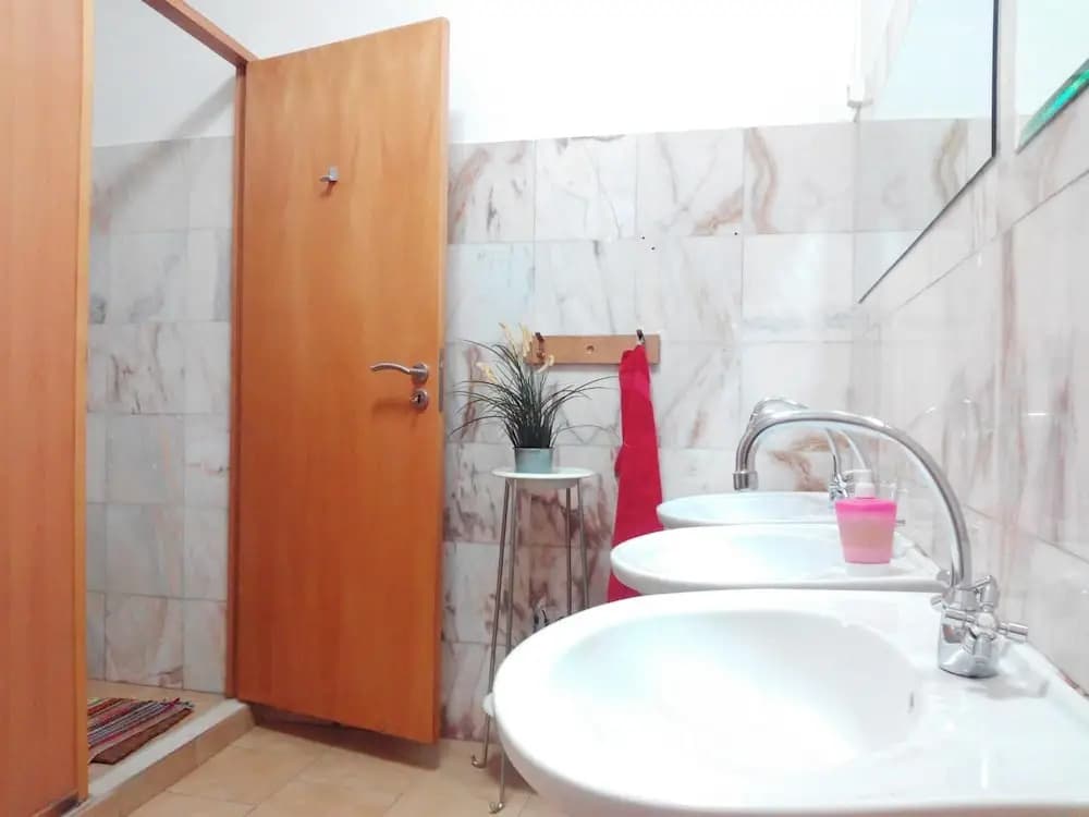 Hype Lisbon Hostel - photo 8