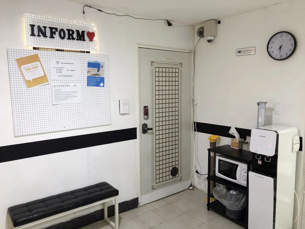 Jun Guesthouse Hongdae - photo 20
