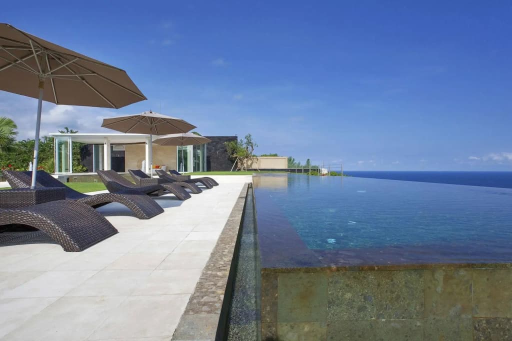 The Sanctus Villa - photo 8