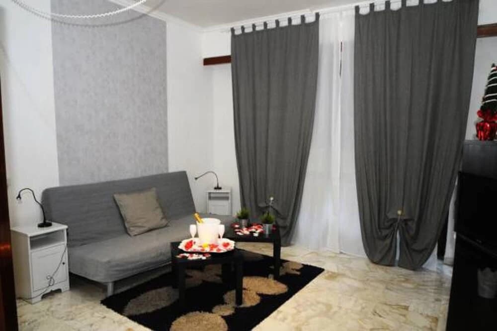 MYB Vatican Rooms - photo 4