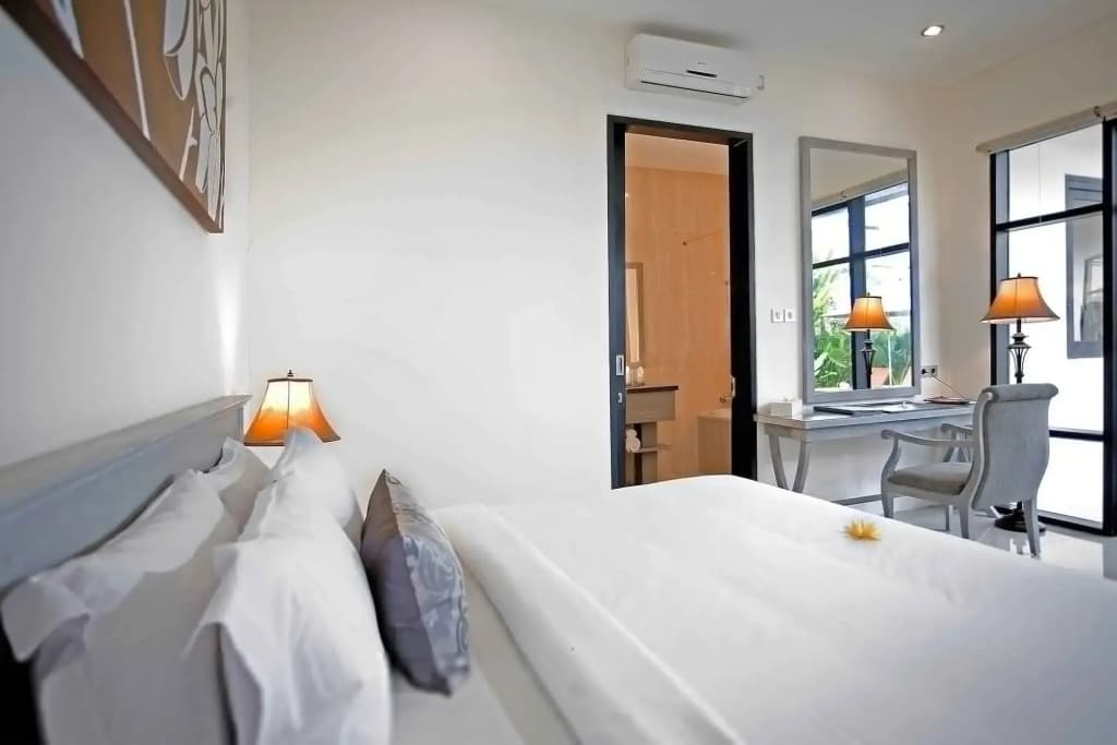 Awila Villa Kuta - photo 4