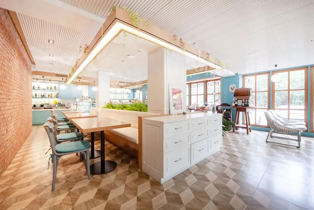 Blooming Hill Boutique Suites - photo 23