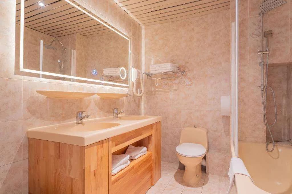 Hotel Busby - photo 35