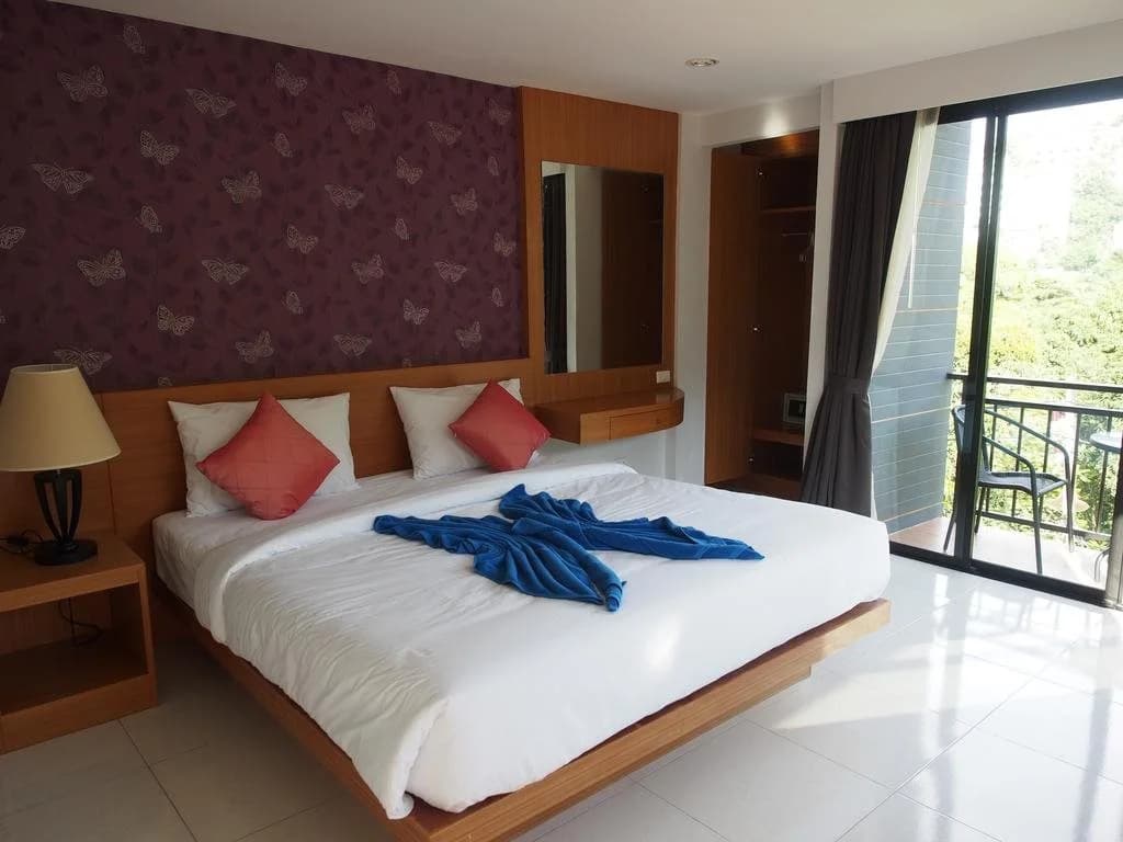 Corsica Guesthouse - photo 2
