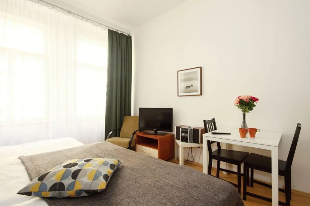 Theatre Apartments - photo 6