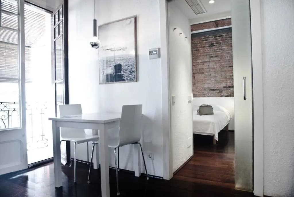 Barceloneta Suites Apartments Beach - photo 2
