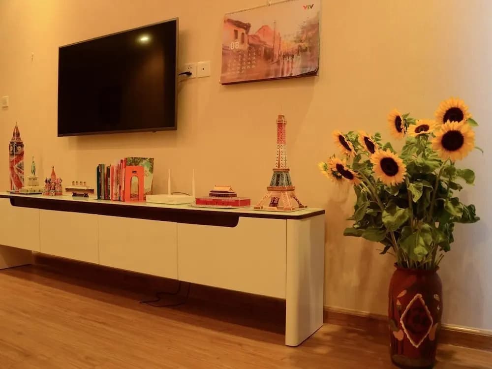 Luna's Splendid Home - photo 7