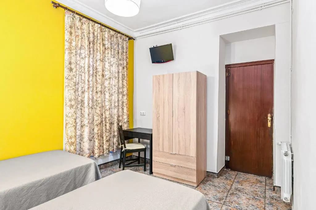 Hostal Santa Anna - photo 34