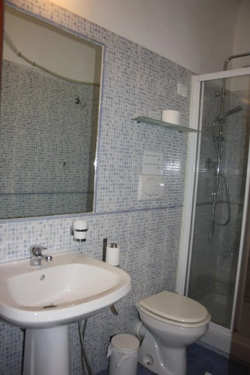 Fanti Rooms - photo 9