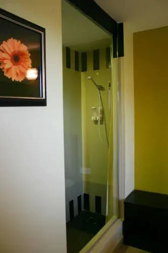 OYO 173 De Nice Inn - photo 11