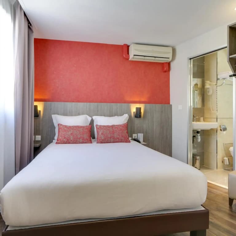 Sure Hotel by Best Western Paris Gare du Nord - photo 33