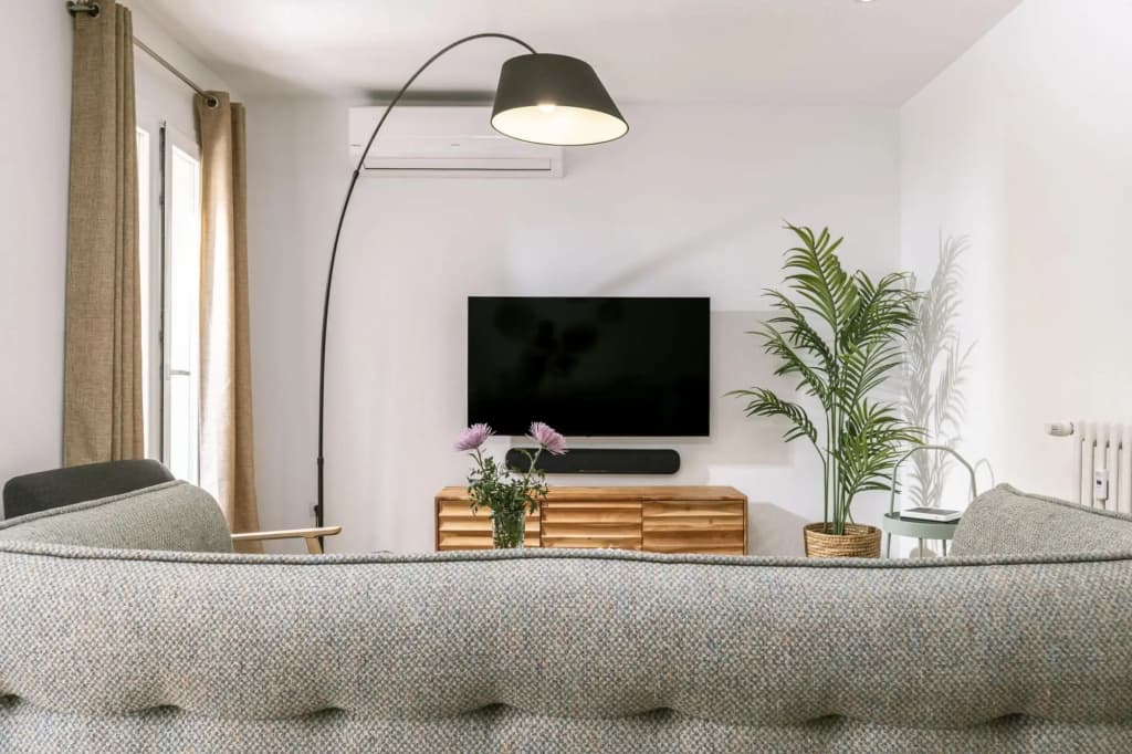 Modern & Chic 2BR/2BA apartment in trendy Chueca - photo 4