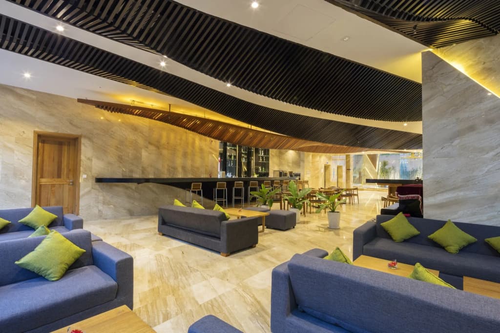 Maple Hotel & Apartment - photo 2