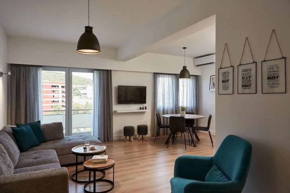 Urban Heights 3BD Apt - photo 10