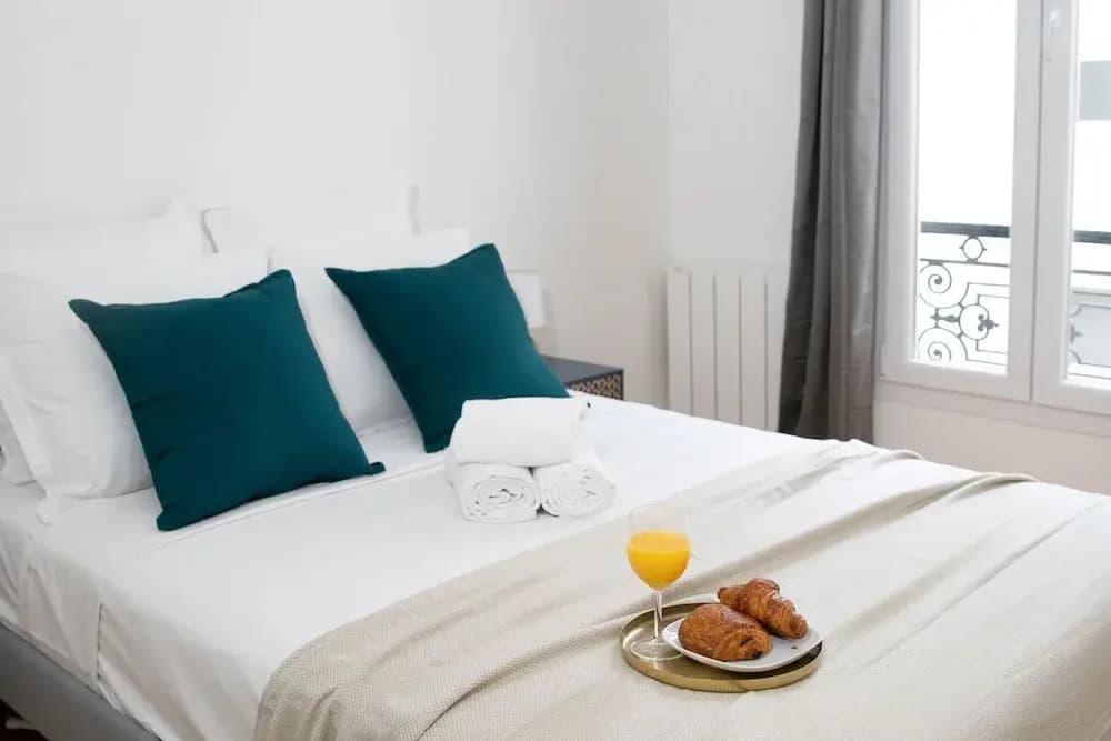 Central Paris 1BR near Montorgueil - photo 3
