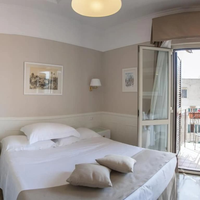 Hotel Modigliani - photo 26