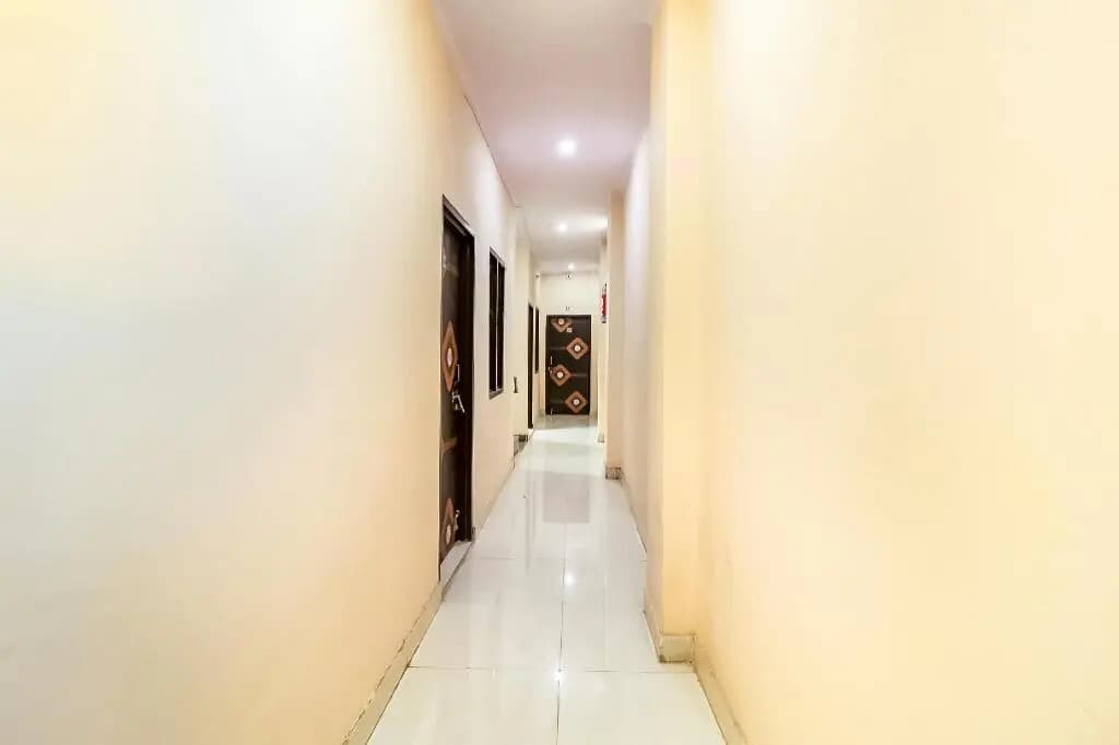 Vision Rooms by OYO Rooms - photo 1