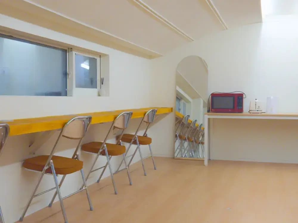 82 Capsule Hotel - photo 6