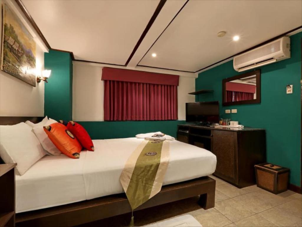 Angus O'Tool's Irish Pub Guesthouse - photo 2